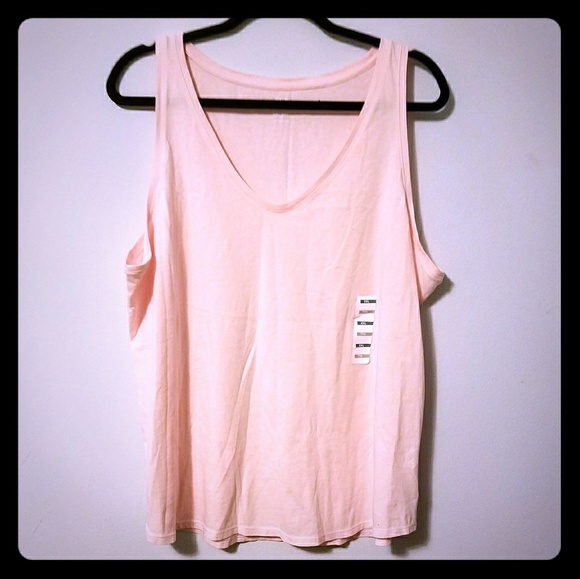Old Navy Tops - CLEARANCE NWOT Old Navy comfy tank top, XXL